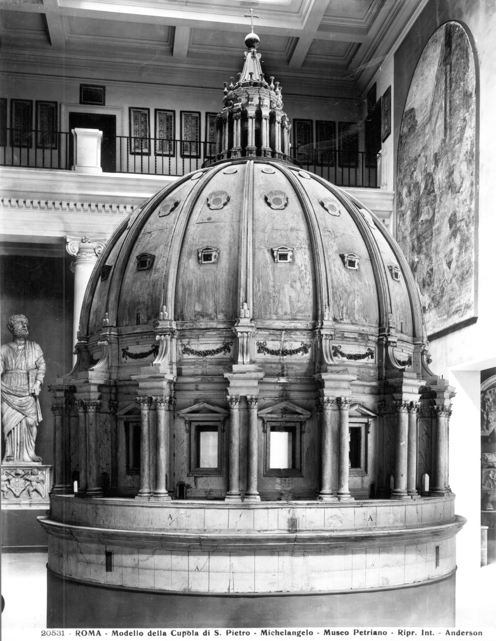 Model af St. Peters kuppel, designet af Michelangelo (1475-1564) og bygget af Giacomo della Porta (ca. 1533-1602) i 1588-90 (træ) af Italian School