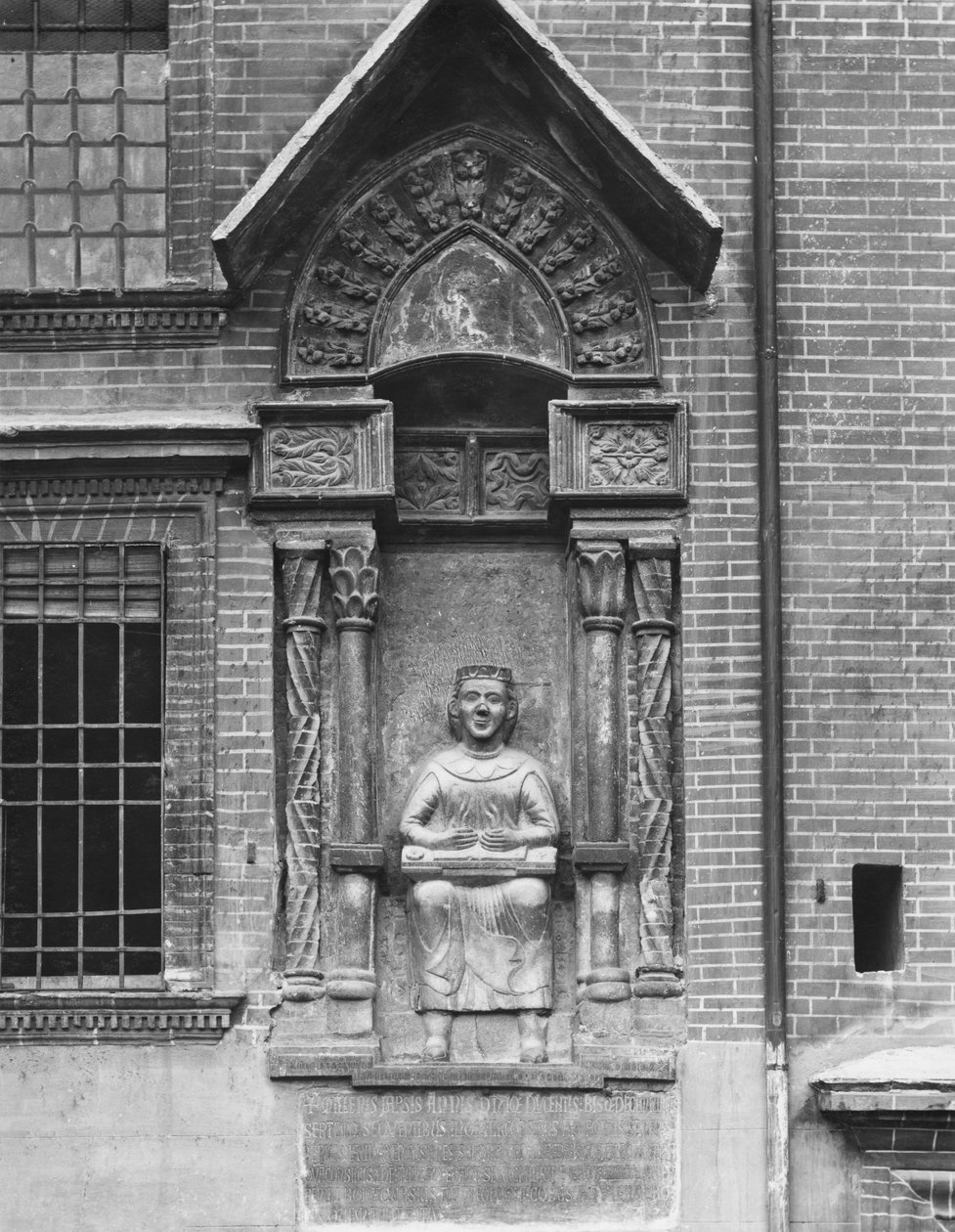 Monument til Virgil, Palazzo del Podesta, Piazza Dante, 1220 af Italian School