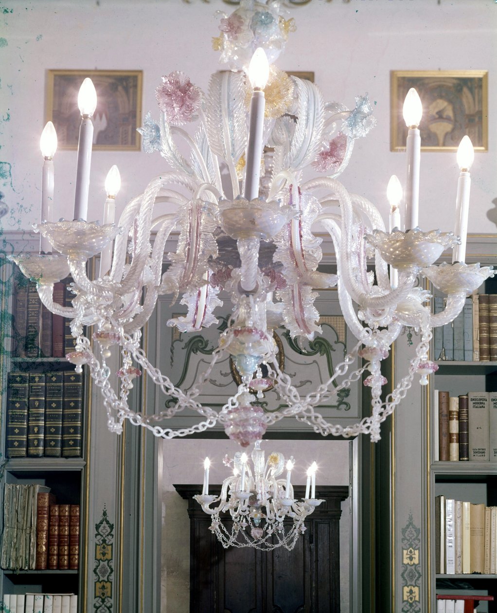 Murano glas lysekrone fra det 18. århundrede. Palazzo Lechi i Montirone nær Brescia. af Italian School