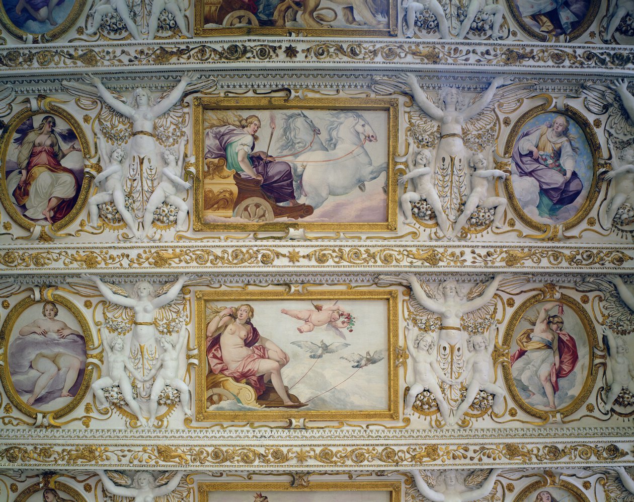 Salen på første sal, detalje af mytologiske figurer, loftdekoration af Italian School