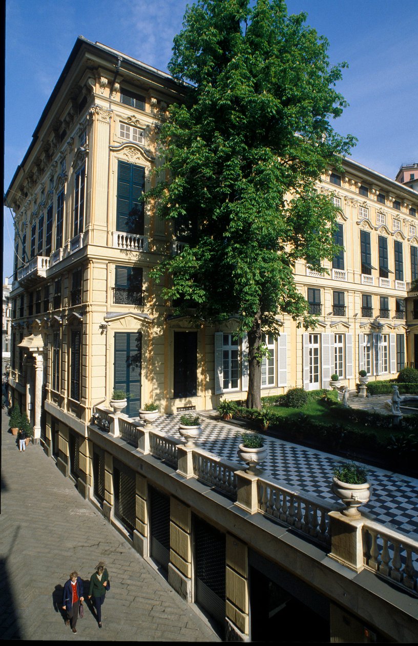 Udsigt over paladset (Palazzo) Bianco (eller Luca Grimaldis palads) bygget i 1530 og 1540 i Genes (Genova), Italien af Italian School