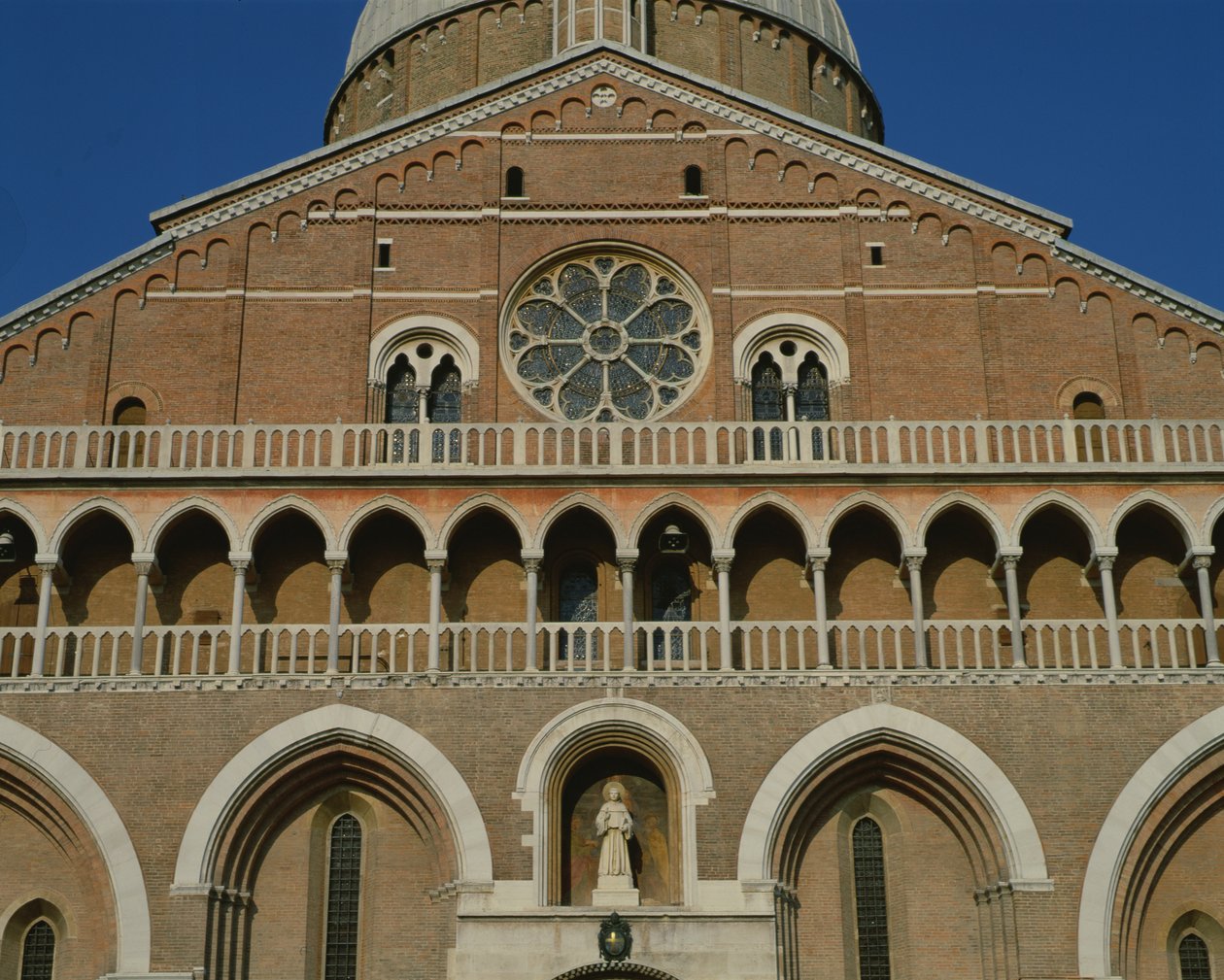 Vestfacade (detalje) af Italian School