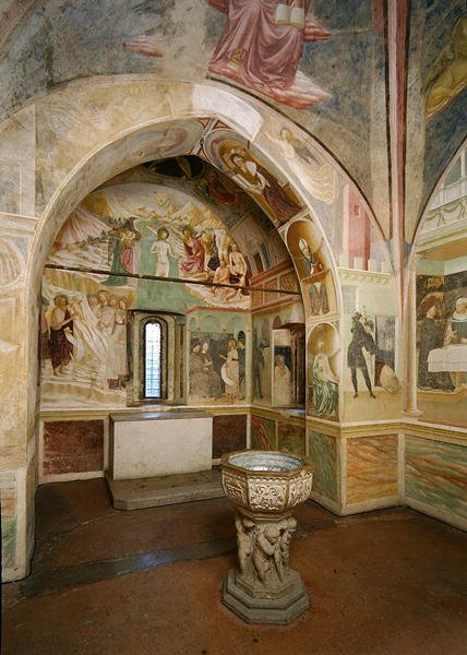 Det indre af dåbskapellet med freskomaleri, der viser scener fra Sankt Johannes liv, af Tommaso Masolino da Panicale (1383-c.1447) (fresko) af Italian School