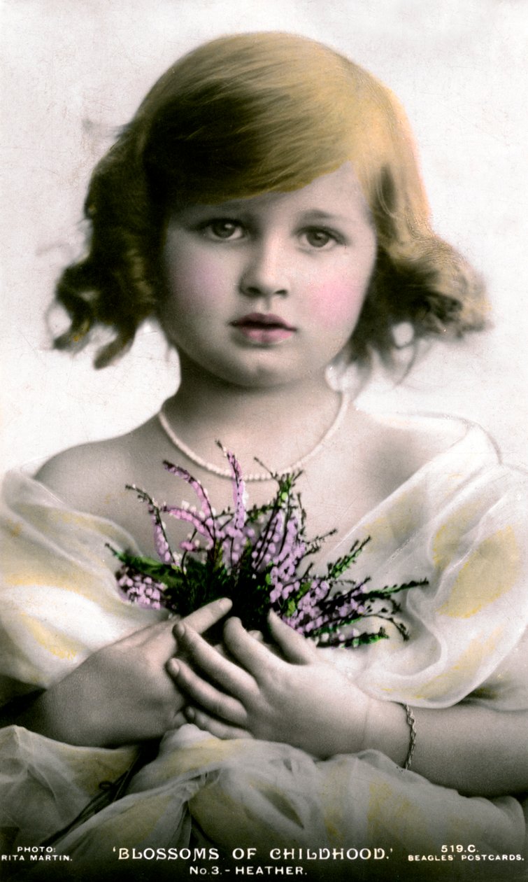 Blossoms of Childhood No.3: Heather, begyndelsen af det 20. århundrede. af J. Beagles and Co.