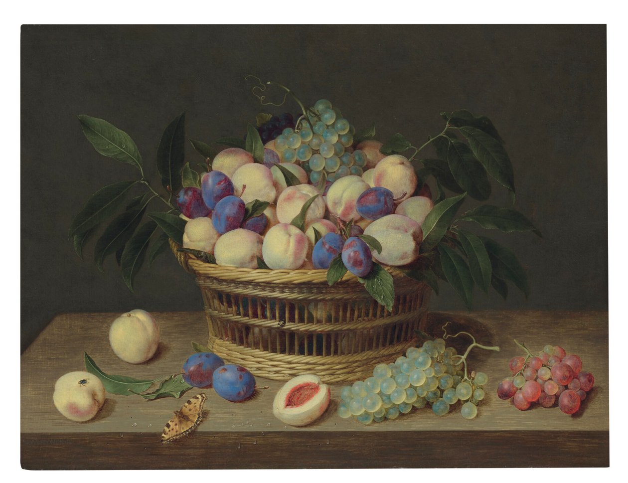 Ferskner, blommer og vindruer i en flettet kurv, med frugt og en sommerfugl på et træbord af Jacob van Hulsdonck