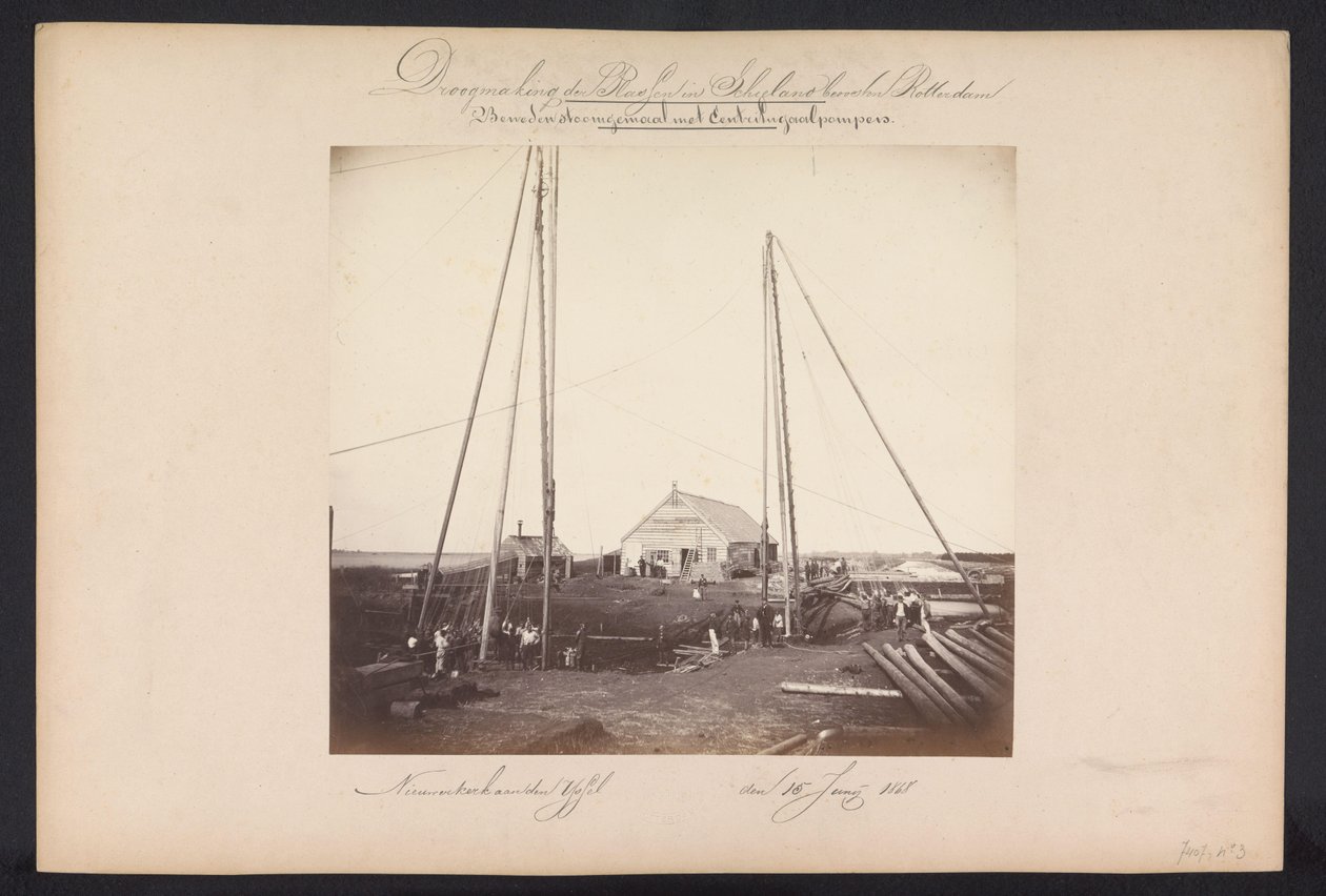 Nedre damppumpestation med centrifugalpumper / Nieuwerkerk aan den IJssel den 15. juni 1868 (titel på objekt) Genvinding af søerne i Schieland øst for Rotterdam (serietitel på objekt) af Jacobus van Gorkom jr.