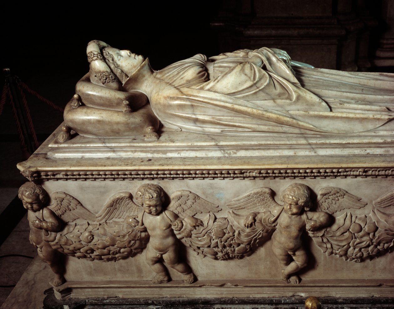 Liggende af Ilaria del Carretto (1379-1405), hustru til Paolo Guinigi (1376-1432) italiensk politiker (Ilaria del Carrettos begravelsesmonument, kone til Paolo Guinigi) Marmorskulptur af Jacopo della Quercia (1371 / 74-1438-) 14068 1407 Lucca (Lucca), kate af Jacopo della Quercia