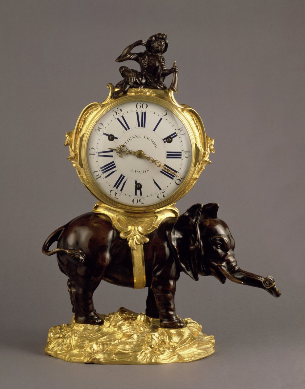 Louis XV Mantel-ur, ca. 1750 (ibenholt og ormolu) (se også 73487) af Jean Jacques Caffieri