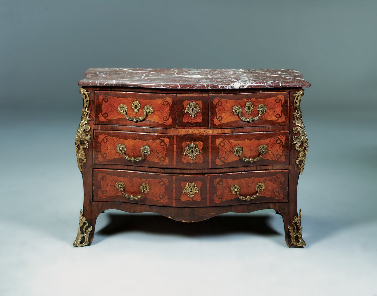 Louis XV kommode af Jacques Birckle