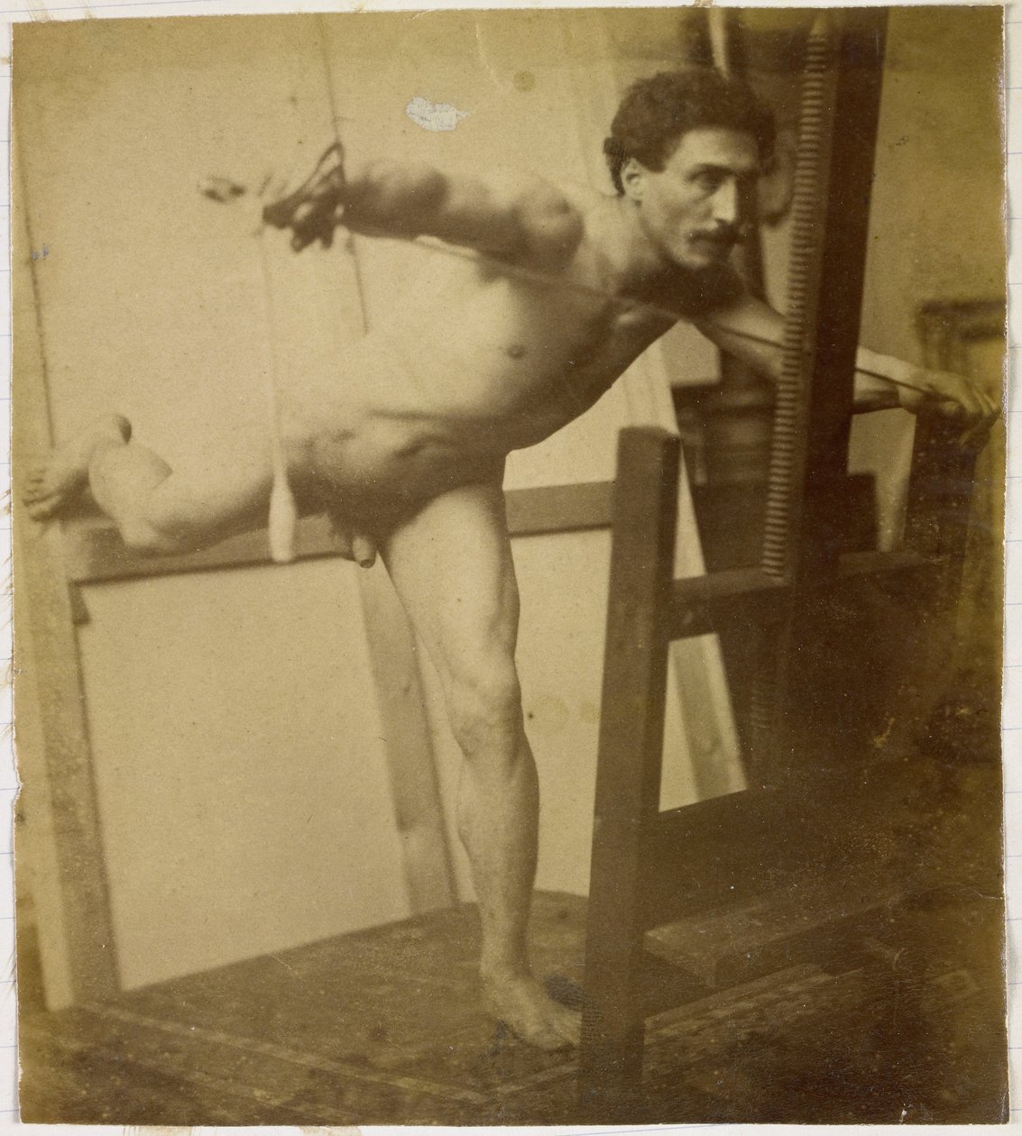 Studie af en mandlig nøgenmodel, der læner sig frem med højre ben tilbage, i Jacques de Lalaings studie af Jacques Lalaing (attributed to)