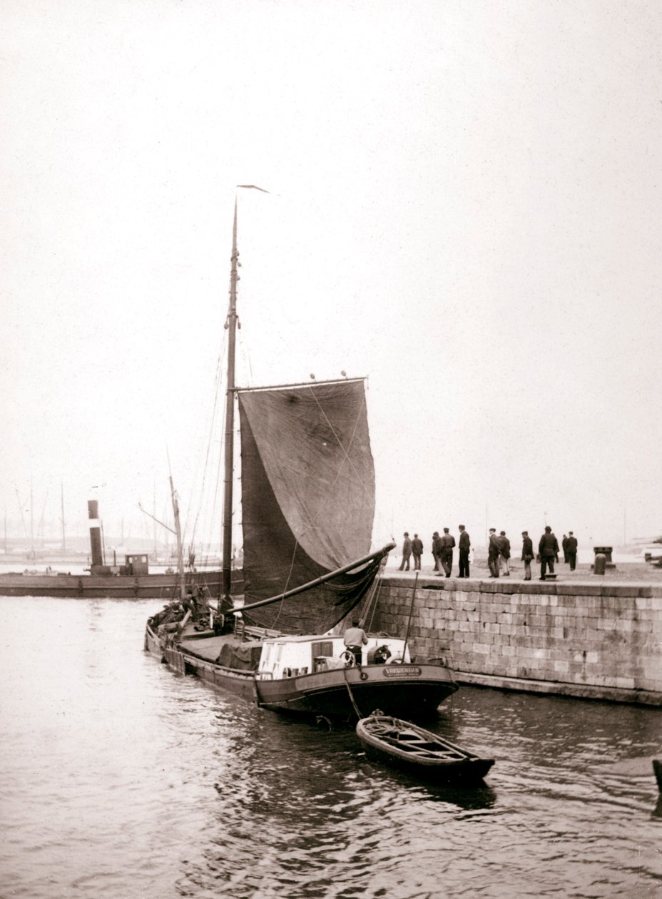 Kanalbåd, Marken Island, Holland, 1898. af James Batkin