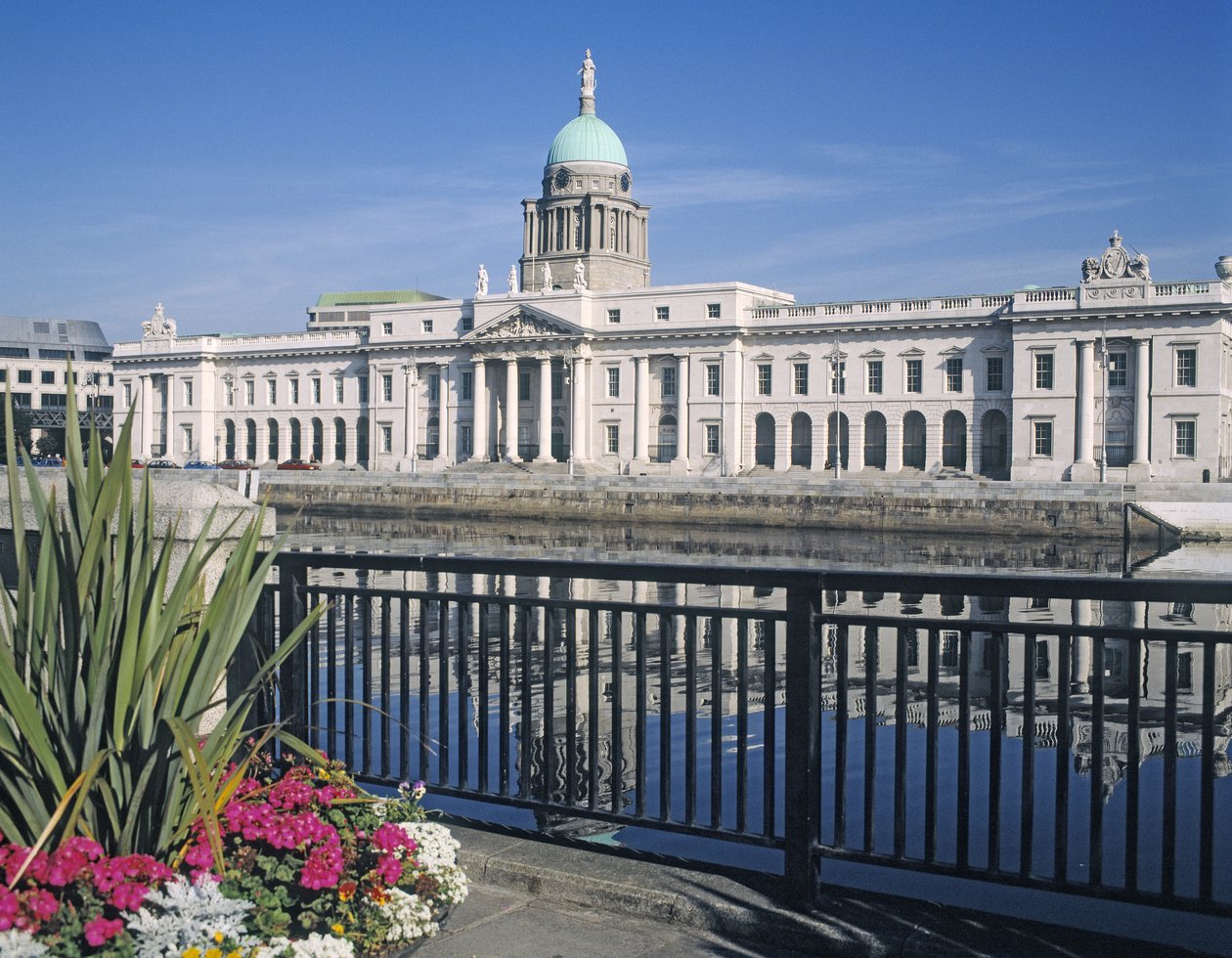 Toldkammeret ved floden Liffey af James Gandon