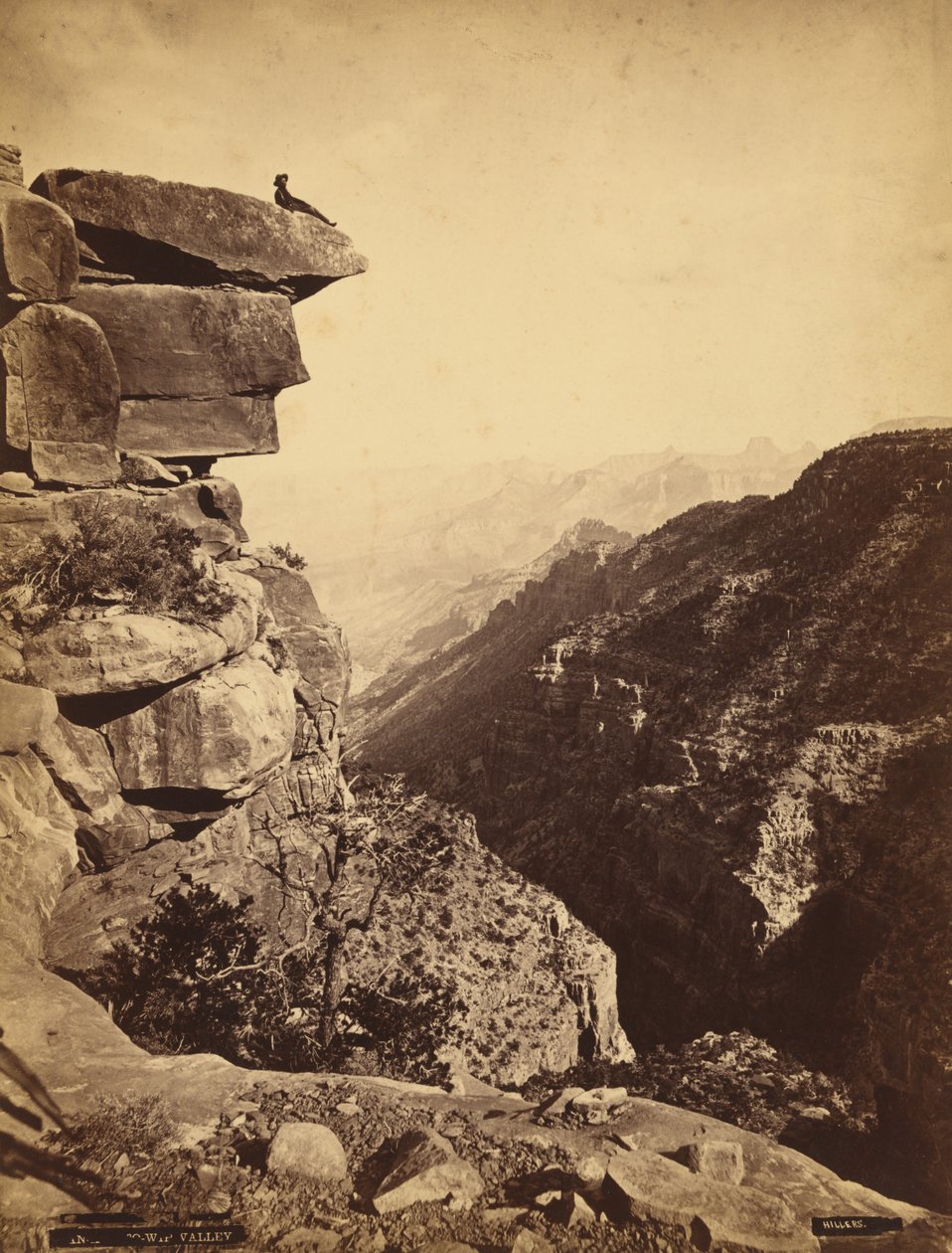 Mukuntuweap Valley (Zion Canyon), Utah af James H. Fennemore