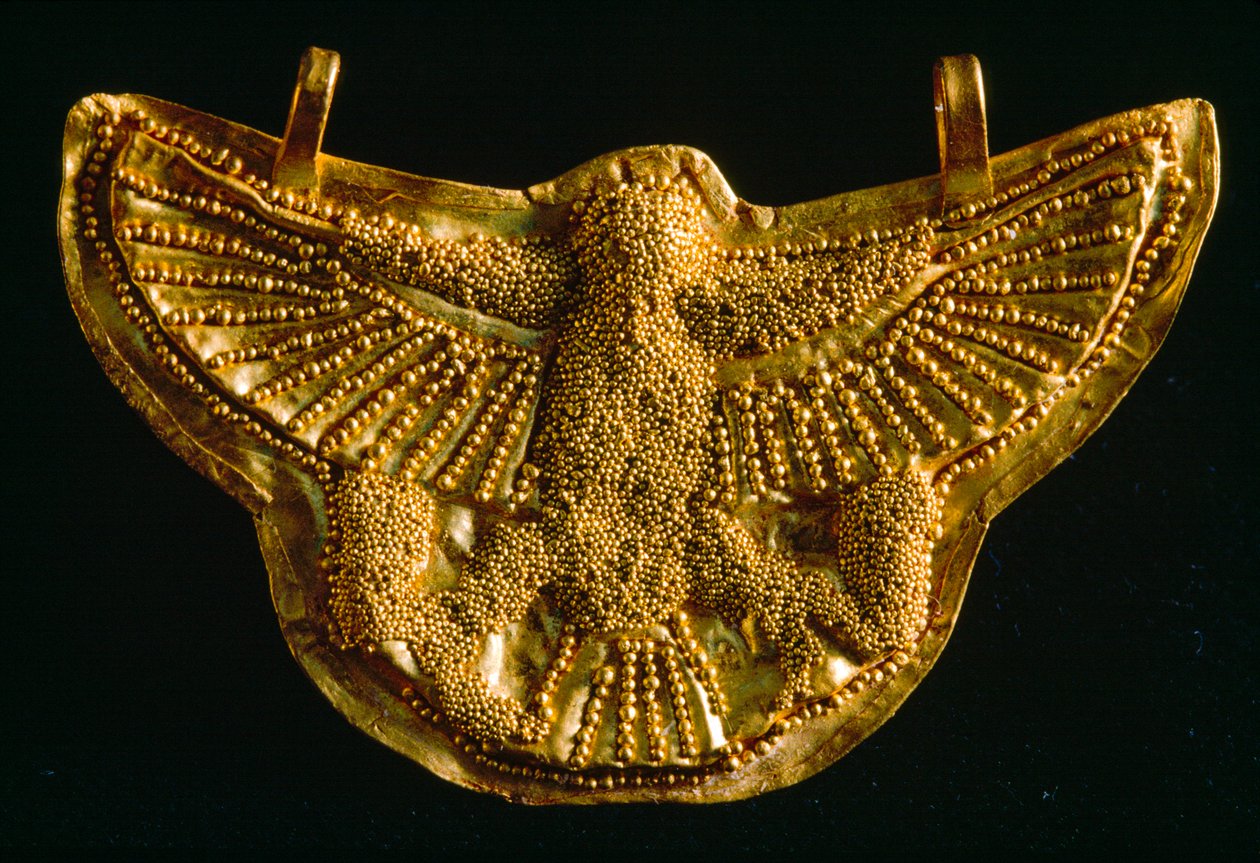 Guldfalk-vedhæng fra museet for undervandsarkæologi i Bodrum. Bodrum, Tyrkiet. af James L Stanfield