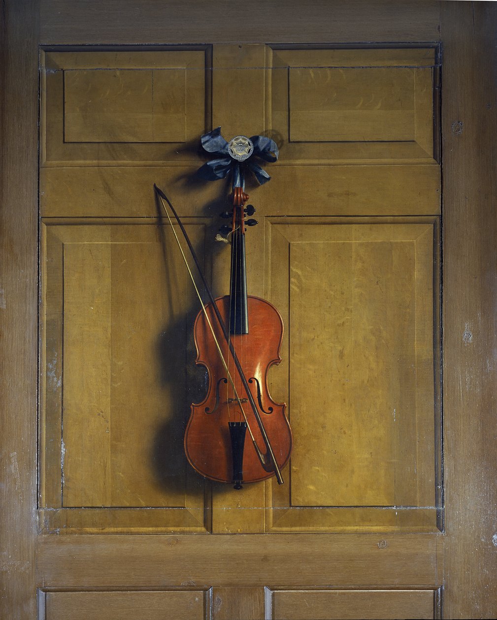 Violin og sløjfe hængende på en dør (olie på lærred lagt på træpanel) af Jan van der Vaardt
