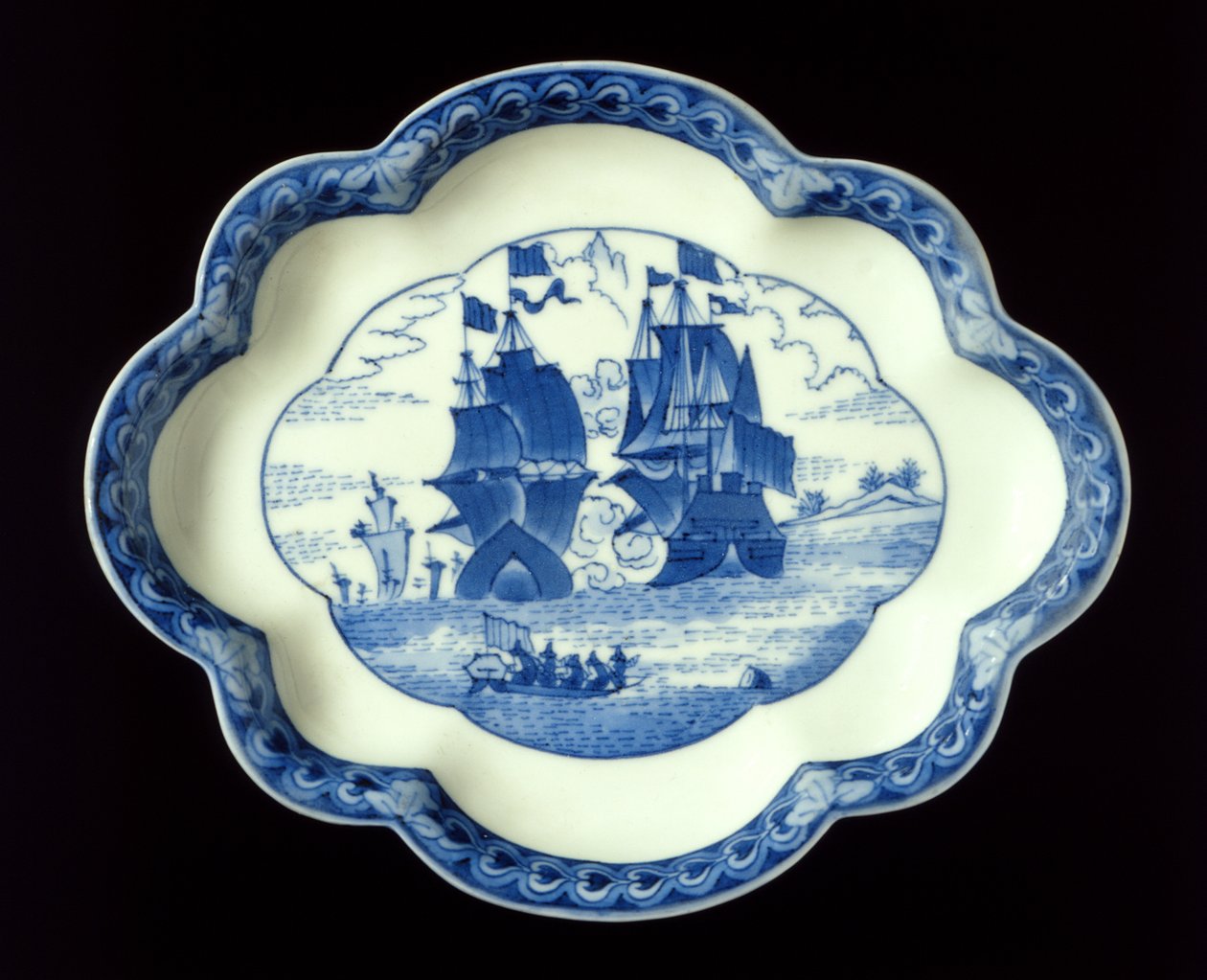 Arita fad, efter en hollandsk original, sent i det 17. århundrede (porcelæn) af Japanese School