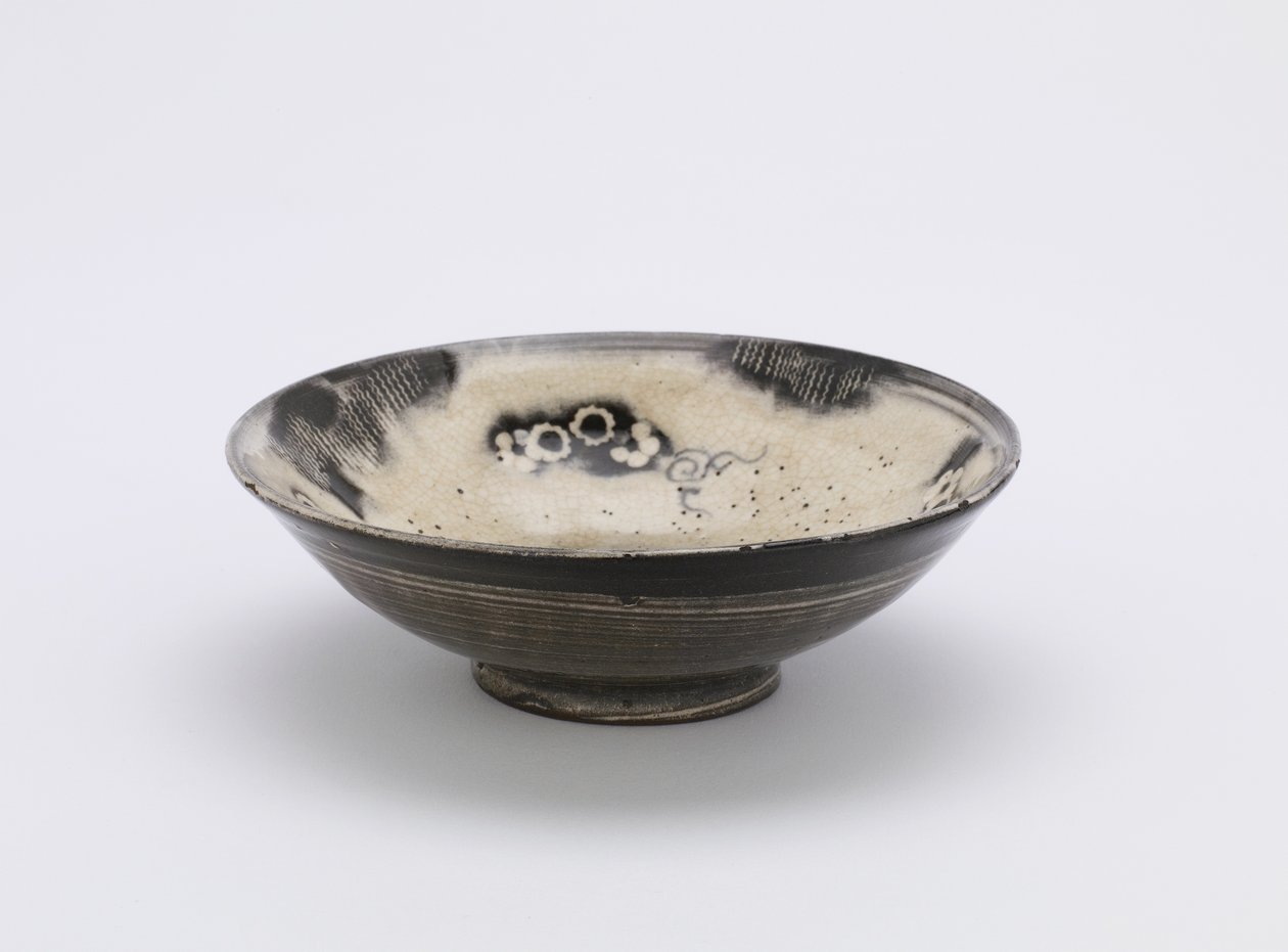 Individuel serveringsskål, Kyushu eller Kyoto, Edo-periode, 1700-1800-tallet (stentøj med hvid slip og koboltpigment under klar glasur) af Japanese School