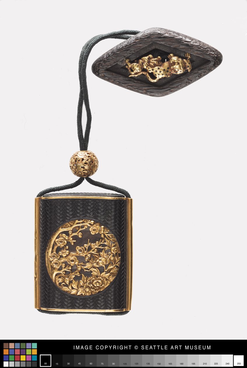 Inro med blomsterdesign, ojime og netsuke, 18.-begyndelsen af det 19. århundrede (bronze, sølv, træ, guld og elfenben) af Japanese School