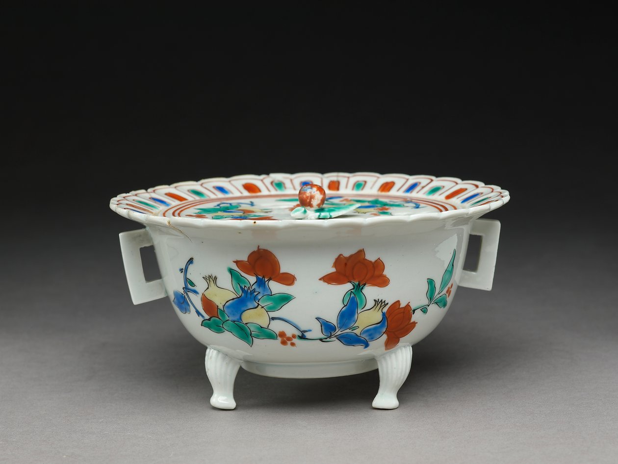Koro skål med fladt låg, Kakiemon relaterede varer af Japanese School