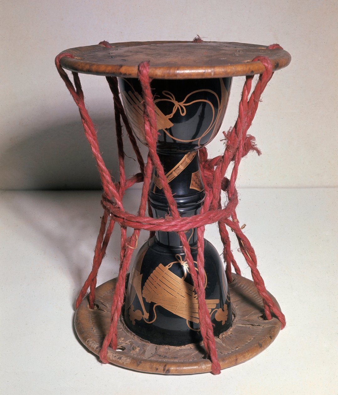 Tsuzumi: timeglasformet japansk tromme af Japanese School