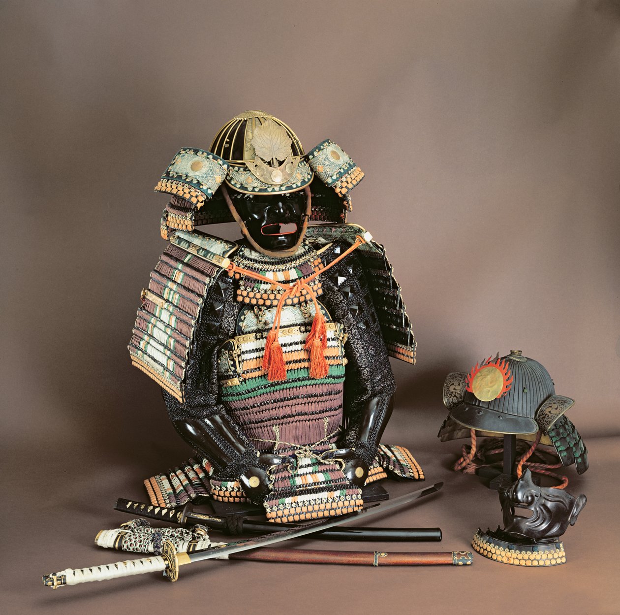 Samurai-rustning, Muromachi-perioden (1333-1571) ca. 1384 af Japanese School