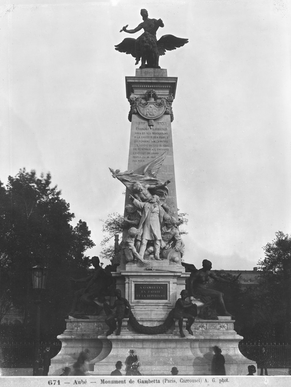 Monument til Leon Gambetta, central gruppe, cour Napoleon, Louvre, 1888 (bronze og sten) (se også 346101 til 346104) af Jean Paul Aube