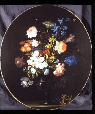 Stilleben af blomster inklusive roser, nelliker og hyacinter i en glasvase (oval) af Jean Baptiste Monnoyer