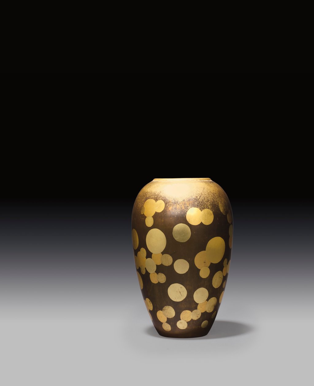 Vase, ca. 1925 (lakeret metal) af Jean Dunand