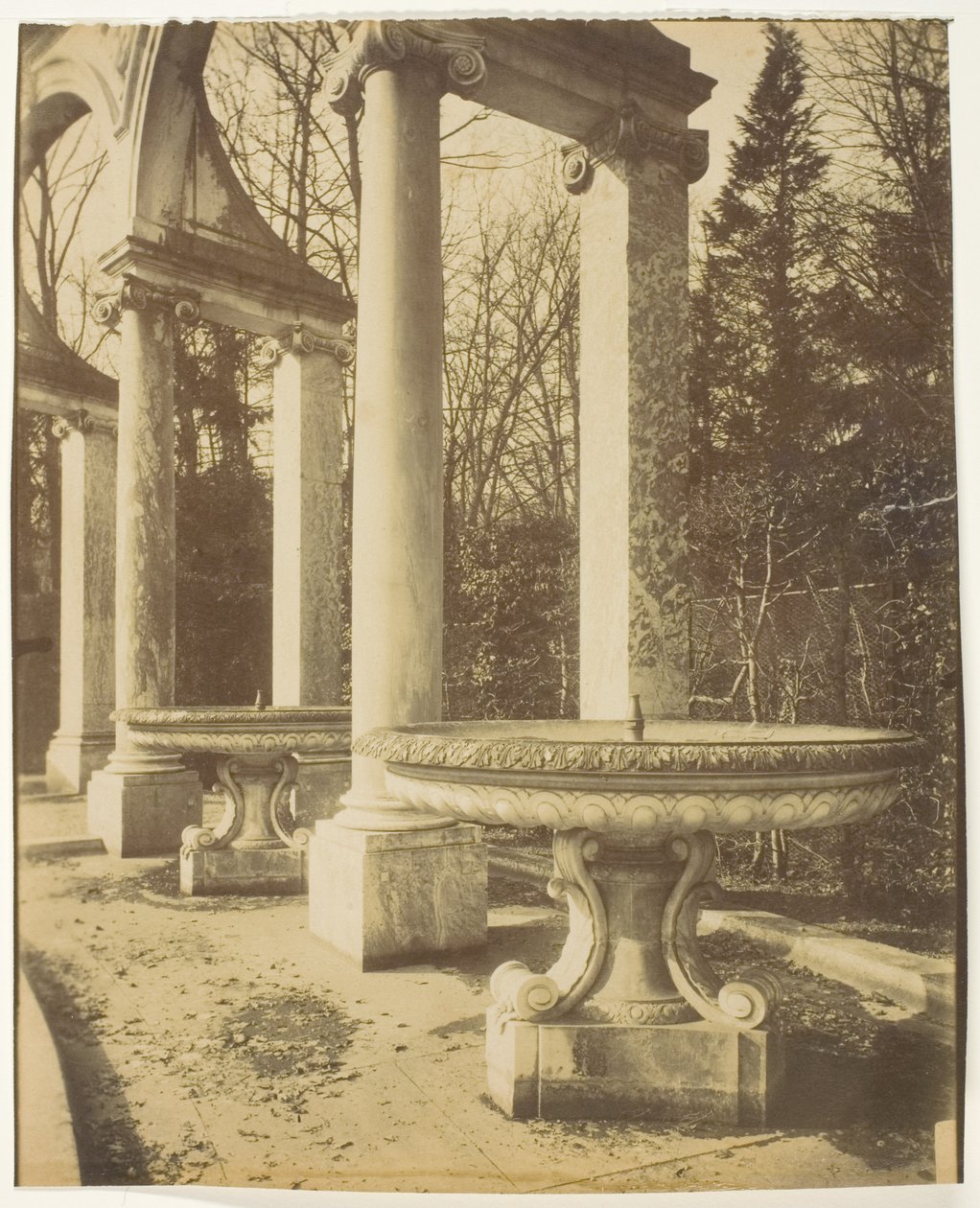 Parc de Versaille bosquet de la Colonnade af Jean Eugène Auguste Atget
