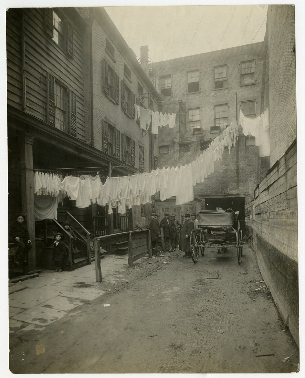 11 Christopher Street, Greenwich Village, New York, USA, ca. 1917-20 (foto af gelatinesølv) af Jessie Tarbox Beals