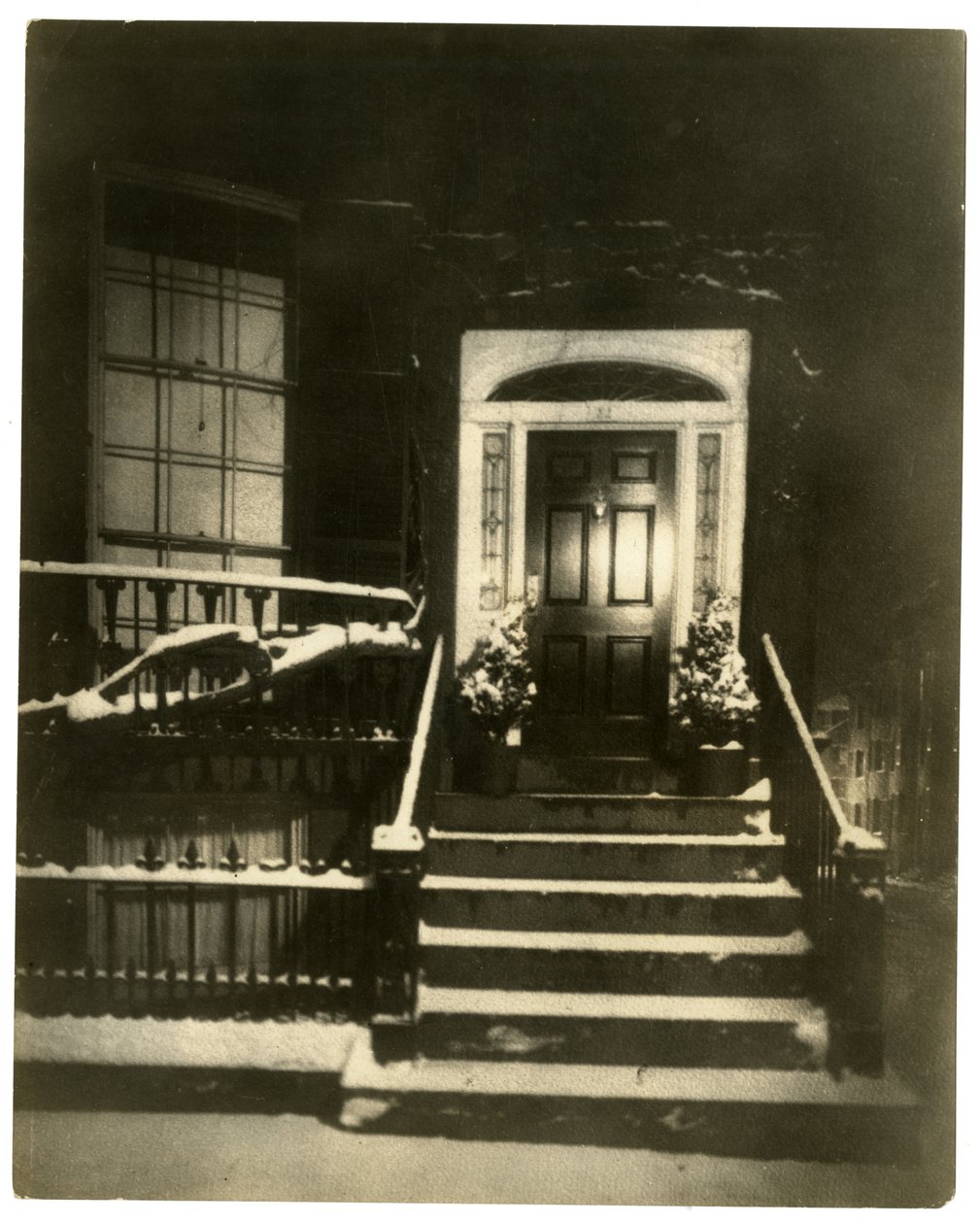 26 Louisburg Square, Boston, om natten, hvor Jenny Lind opholdt sig, Boston, USA, ca. 1902-10 (foto af gelatinesølv) af Jessie Tarbox Beals