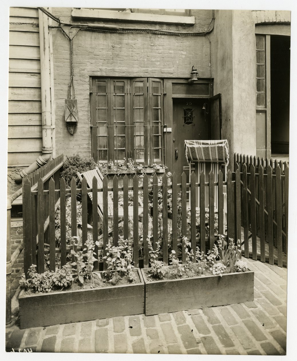 75 Bedford St "smalleste hus", Greenwich Village, New York, USA af Jessie Tarbox Beals