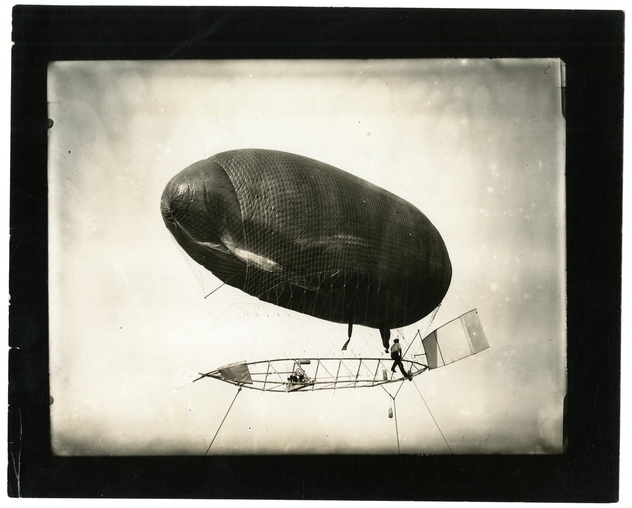 Luftskib "California Arrow" af Jessie Tarbox Beals