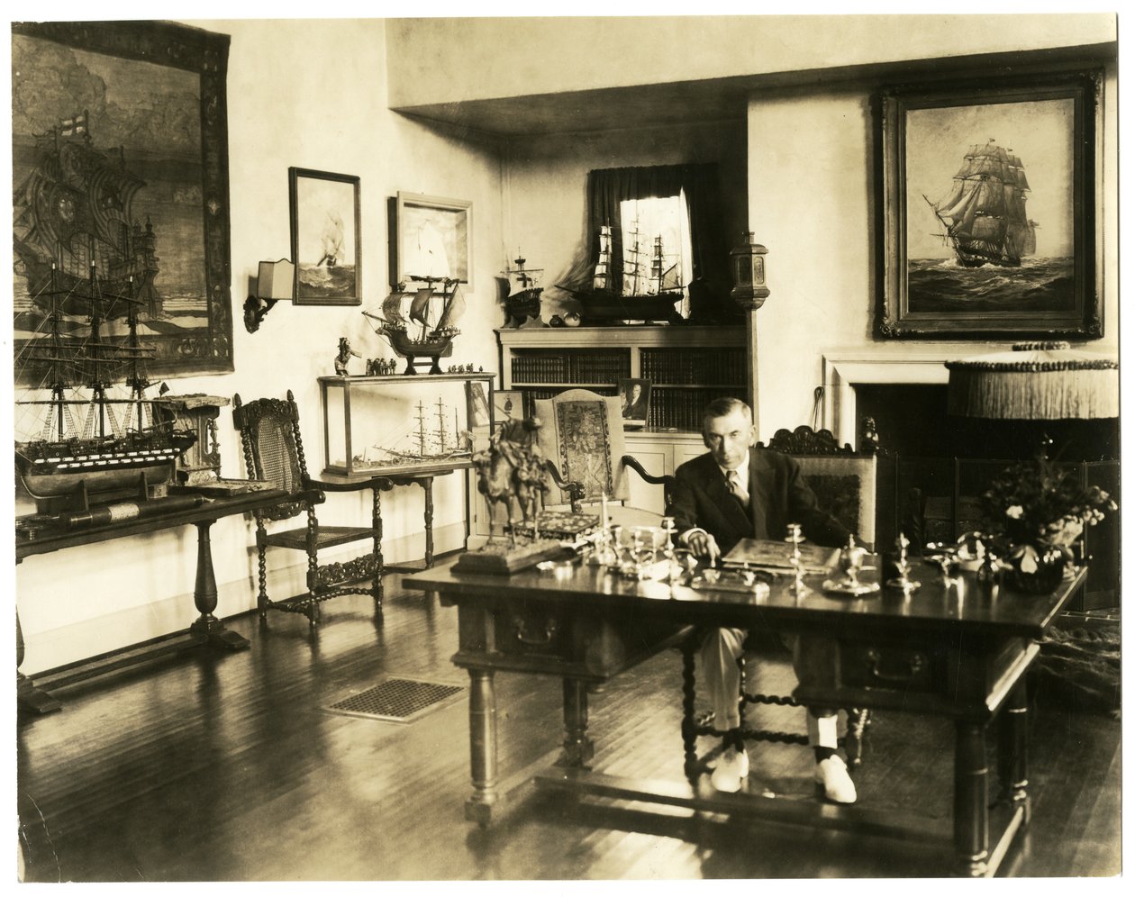 Booth Tarkington, ca. 1920-28 (foto af gelatinesølv) af Jessie Tarbox Beals