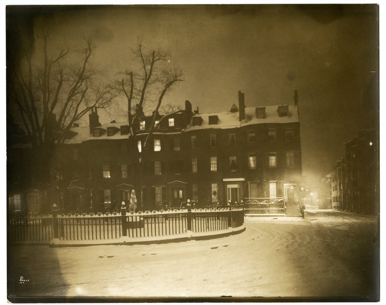 Gadescene i Boston, Boston, USA, ca. 1902-10 (gelatine-sølvfoto) af Jessie Tarbox Beals
