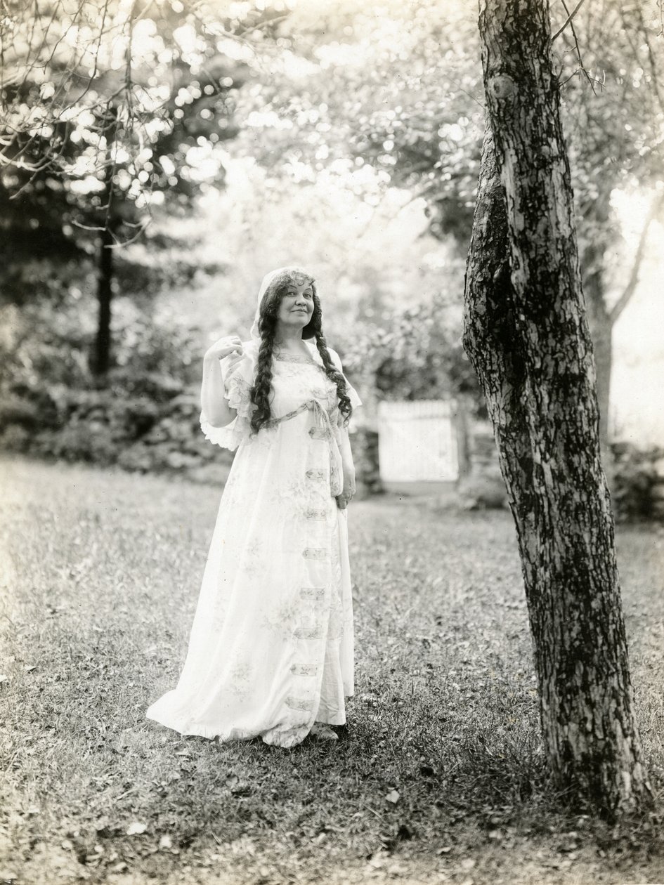 Grace Duffy Boylan mor til Malcolm Stuart Boylan, filminstruktør Hollywood, ca. 1905-17 (foto af gelatinesølv) af Jessie Tarbox Beals