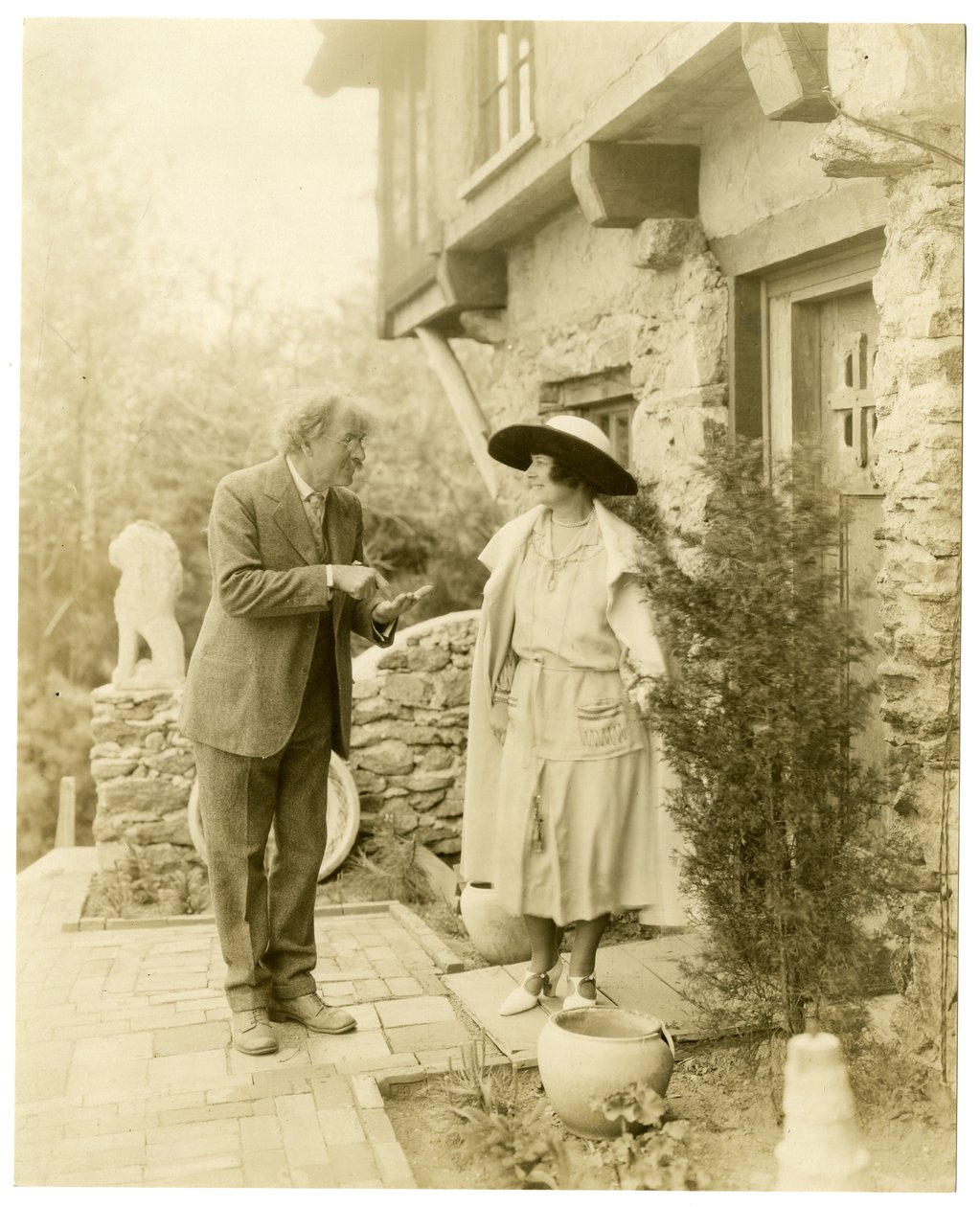 Mr & Mrs Ernest Thompson Seton af Jessie Tarbox Beals