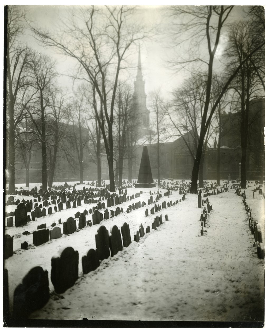Old Granary Burying Ground Boston, USA, ca. 1902-10 (foto af gelatinesølv) af Jessie Tarbox Beals