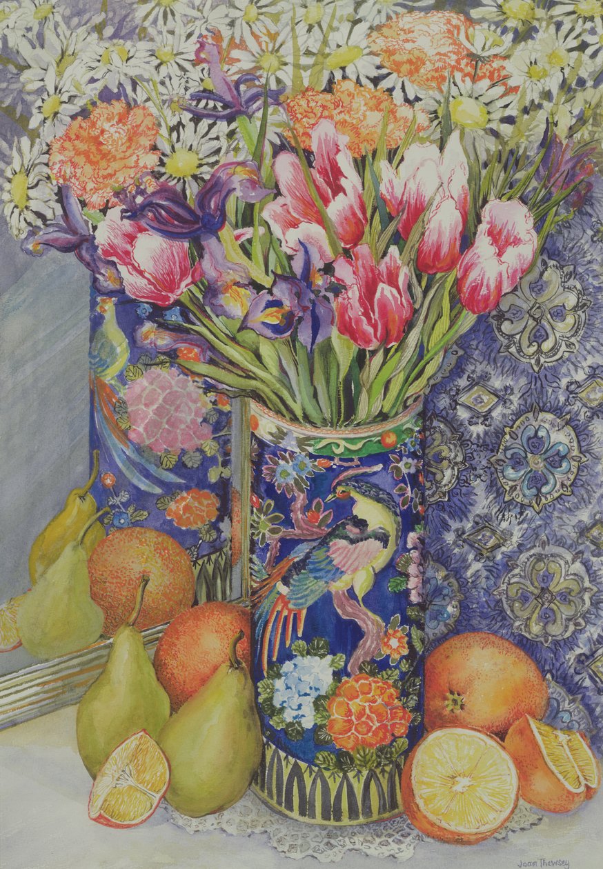 Tulipaner i en japansk vase med frugt af Joan Thewsey