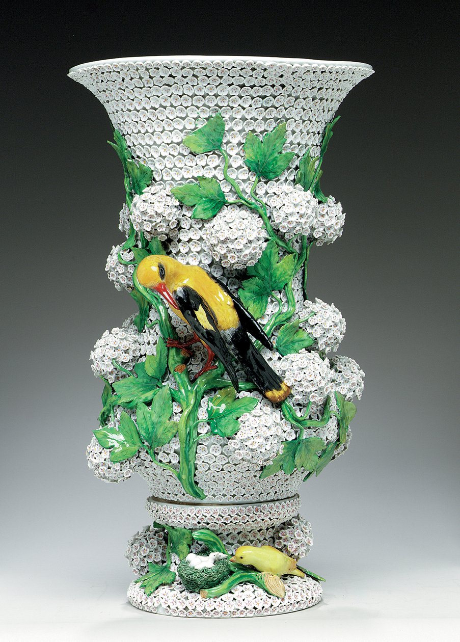 Meissen sneboldvase, midten til slutningen af ​​det 19. århundrede (porcelæn) af Johann Joachim (after) Kändler