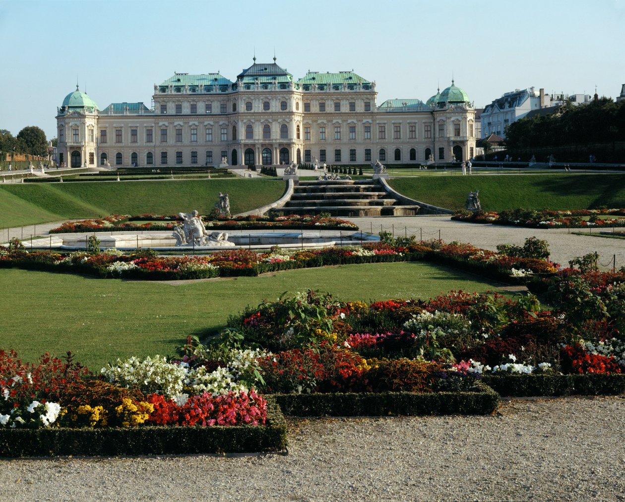 Belvedere-paladset, sommerresidens for prins Eugen af Savoyen ... af Johann Lukas von Hildebrandt