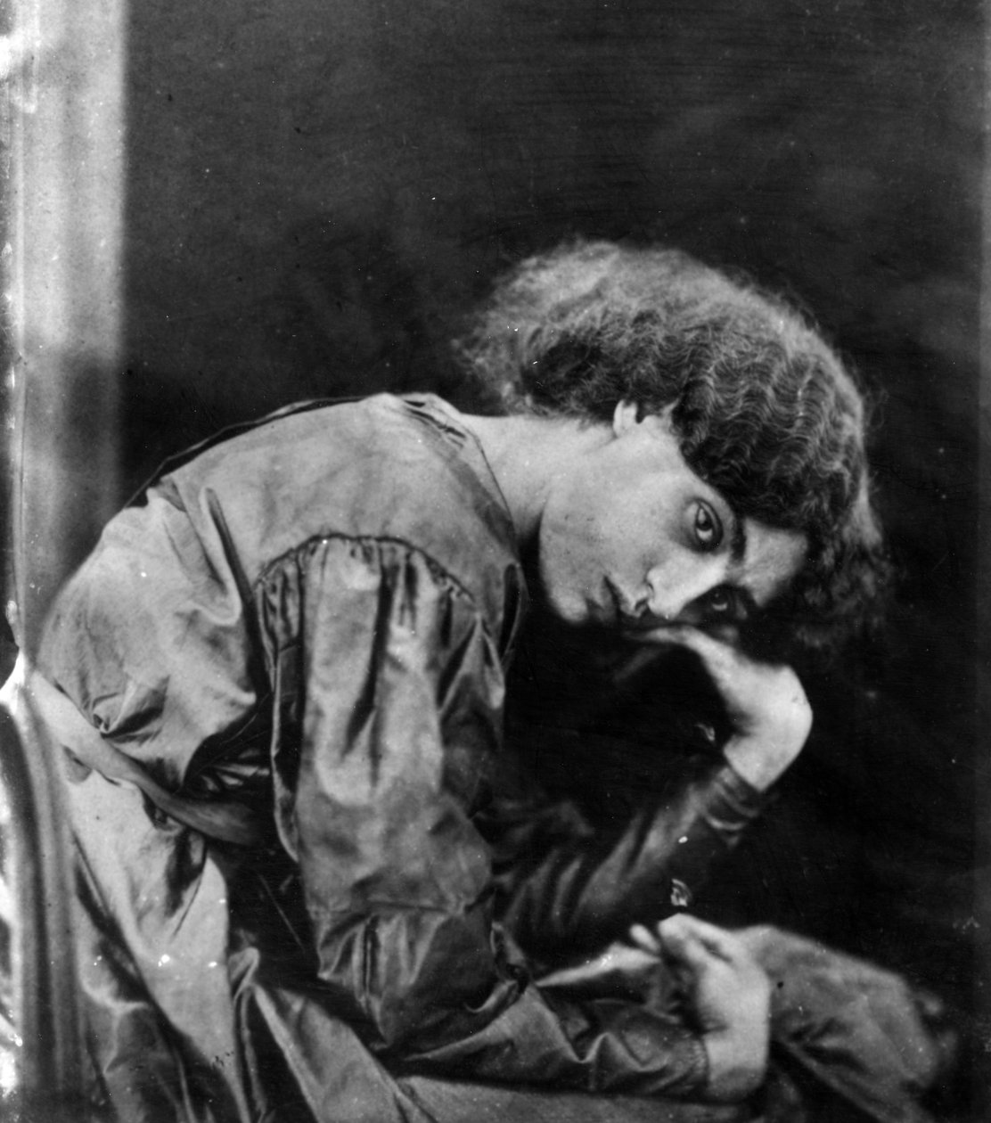 Jane Morris, poseret af Dante Gabriel Rossetti, 1865 (albumin print) af John R. Parsons
