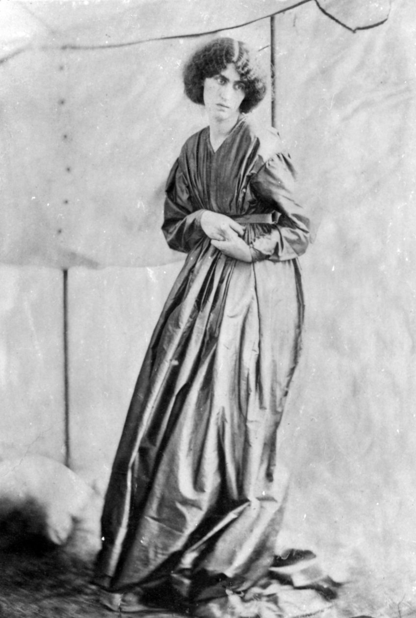 Jane Morris, fotograferet af Dante Gabriel Rossetti, 1865 (albumenprint) af John R. Parsons