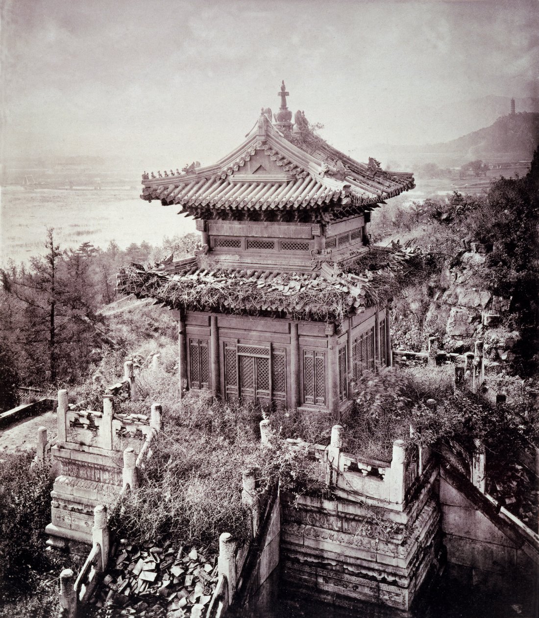 Tilgroet Pagoda, ca. 1855-65 (kollotype) af John Thomson