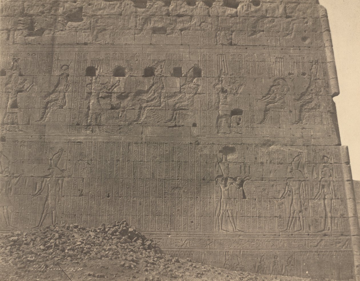 Edfu-skulpturer og inskriptioner på orientalsk ansigt, 1854. af John Beasley Greene