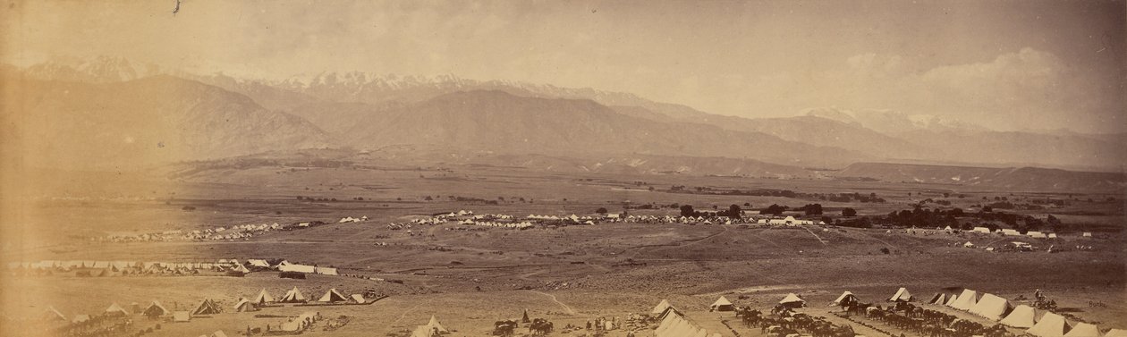 Panorama Safed Sang Camp fra 51st Camp, Safed Koh i det fjerne af John Burke