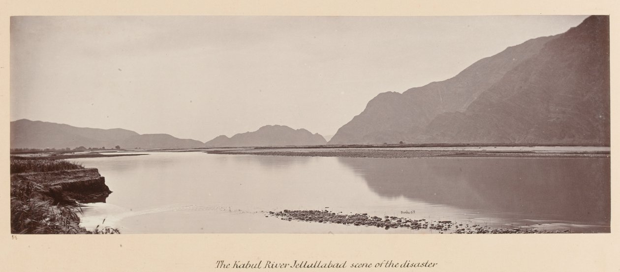 ?Kabul-floden, Jellallabad, skueplads for katastrofen?, 1879 af John Burke