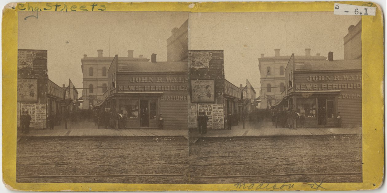 Udsigt over John R. Walsh Periodicals-butik på Madison Street, Chicago med postkontoret i baggrunden, 1869 af John Carbutt