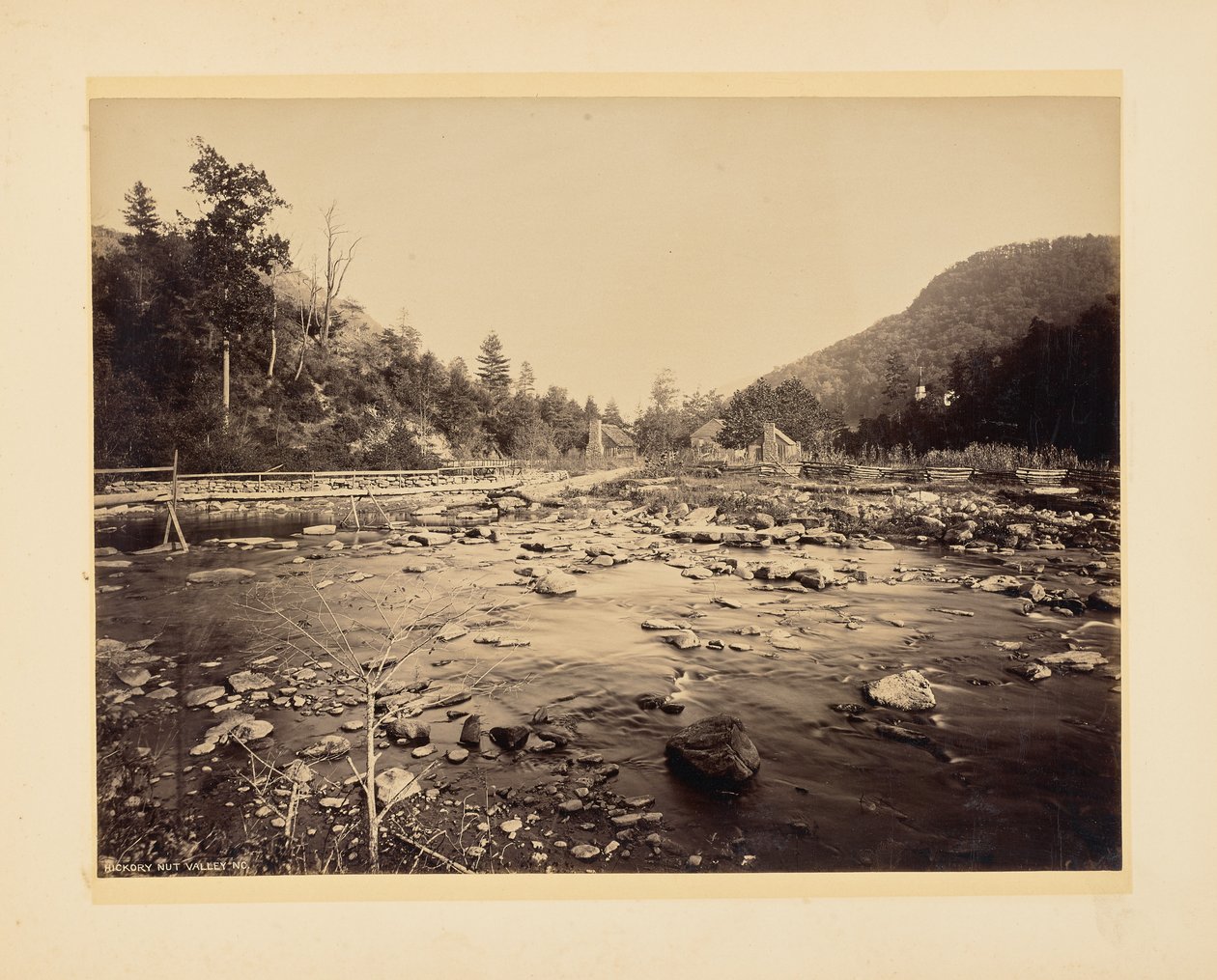 Hickory Nut Valley, North Carolina af John K. Hillers