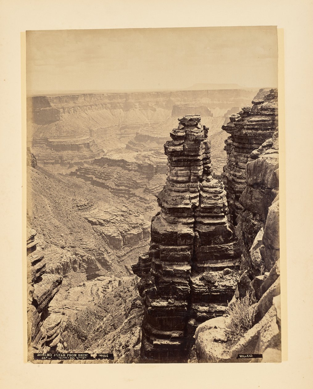 Shini-Mo-alteret fra Brink of Marble Canyon ved Colorado-floden af John K. Hillers